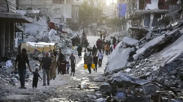 غزة.. الاحتلال الإسرائيلي يغلق "شارع الرشيد" أمام القادمين من الجنوب