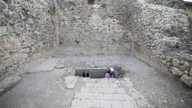 FEATURE: Tomb of Roman philanthropist in Turkish Mediterranean city sheds light on past