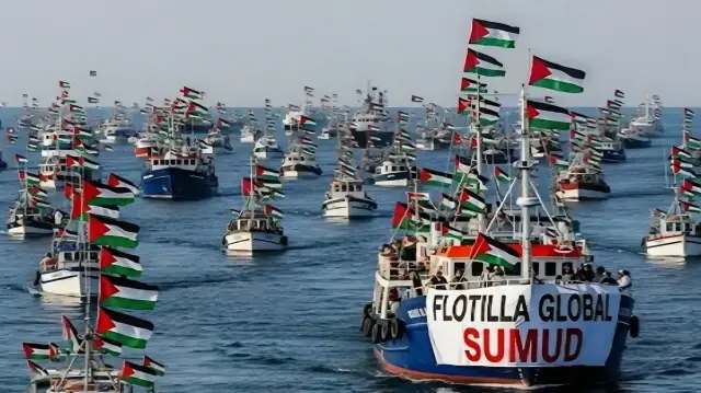 ناشط بـ"أسطول الصمود": تعرضنا لمضايقات إسرائيلية الليلة الماضية
