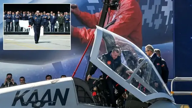 Cumhurbaşkanı Erdoğan KAAN'ın kokpitinde.