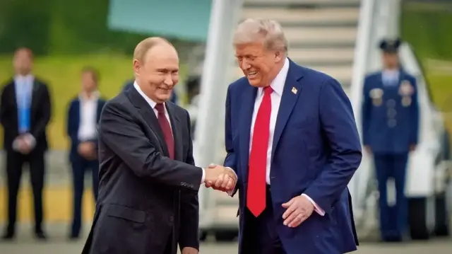 Putin ile Trump, geçtiğimiz aylarca gerçekleşen Alaska Zirvesi'nde (Foto: Arşiv)