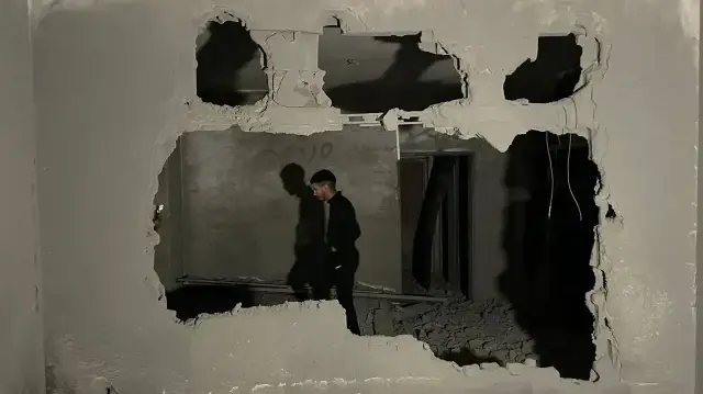 Israeli Strikes Kill 9 Palestinians in Gaza Despite Ceasefire Deal