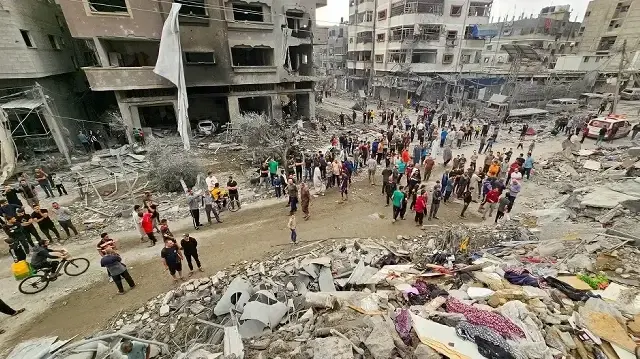 حكومة غزة: نفذنا 5 آلاف مهمة في 24 ساعة لإعادة الحياة للقطاع 

