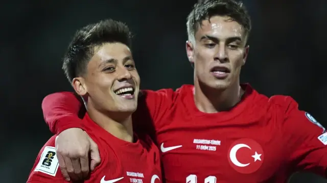 Arda Güler ile Kenan Yıldız'ın gol sonrası yaşadığı sevinç.