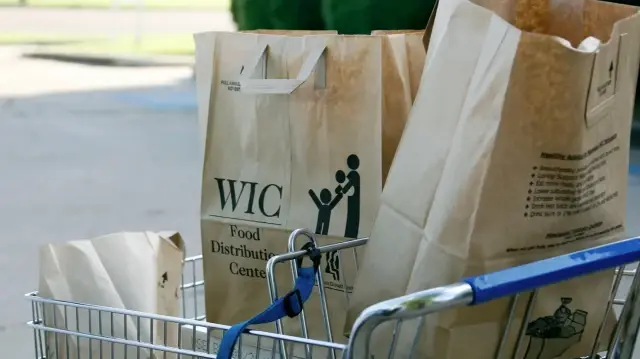 Администрация Трампа направила $300 млн программе продовольственной помощи WIC.