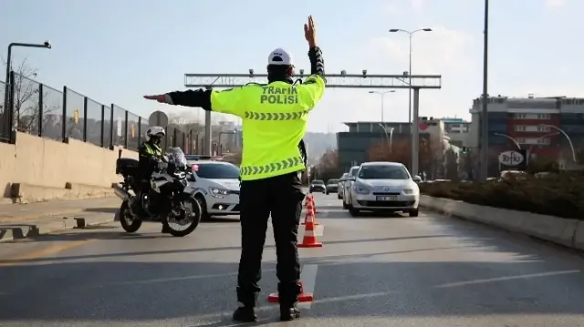 Ankara’da 102. yıl kutlaması trafiği etkileyecek: Hangi yollar kapalı olacak?