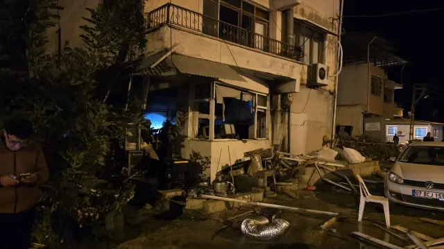 Polis, olayla ilgili inceleme başlattı.