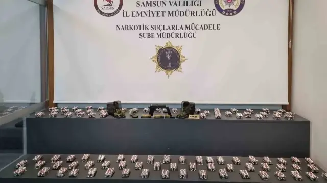 Ele geçirilen uyuşturucular.