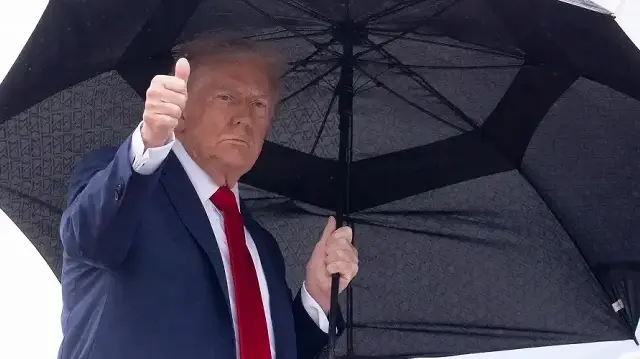 Trump Declares Gaza War Over En Route to Middle East Summit