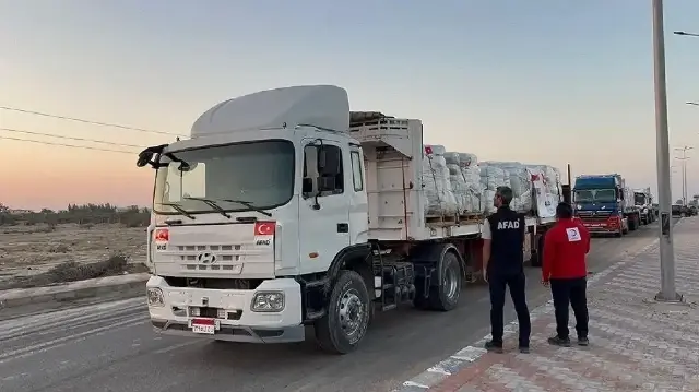 تركيا تؤكد تسارع وتيرة مساعداتها الإنسانية إلى الفلسطينيين في غزة