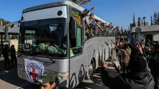 Palestinian Prisoners List Published as Ceasefire Exchange Begins

