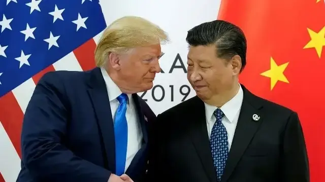 La Chine affiche une solide reprise de ses exportations en septembre, malgré les menaces du président américain Donald Trump d’imposer de nouveaux droits de douane de 100% sur les marchandises chinoises.
