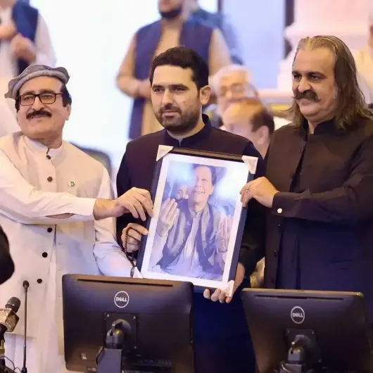 خیبرپختونخوا کے نئے وزیرِ اعلیٰ سہیل آفریدی کا انتخاب پشاور ہائی کورٹ میں چیلنج