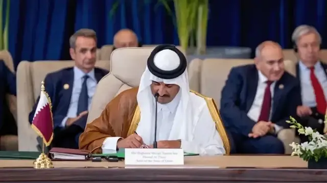 أمير قطر: نأمل أن تسهم قمة شرم الشيخ بالتوصل لحل مستدام لقضية فلسطين