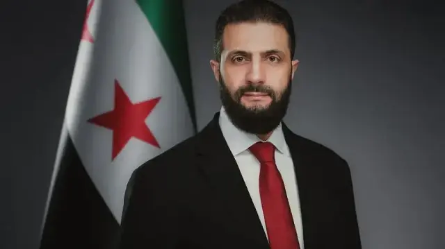 الرئيس الشرع يصل روسيا في أول زيارة رسمية