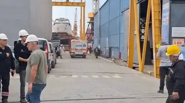 Tuzla'da tersanede patlama