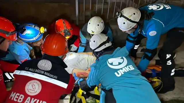 Düzce'de 6,3 büyüklüğünde deprem ve yangın senaryosuyla tatbikat yapıldı