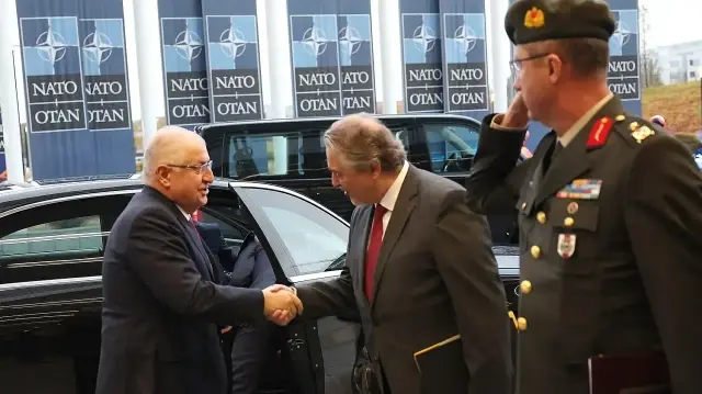 NATO Savunma Bakanları Toplantısı için Brüksel’de bulunan Milli Savunma Bakanı Yaşar Güler, oturumlara katılmak üzere NATO Karargahına geldi. 