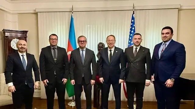 Делегация MHP посетилв посольство Азербайджана в США