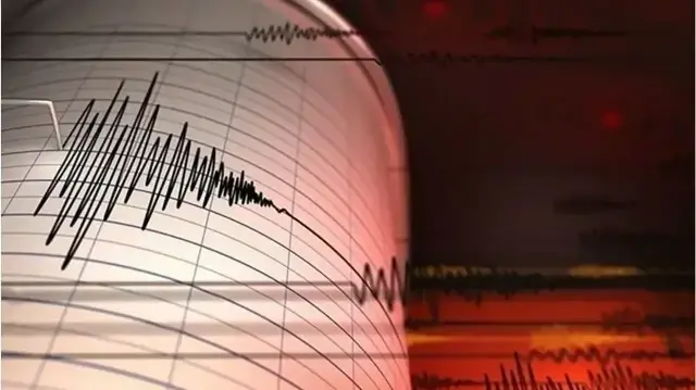 Endonezya'da 6,5 büyüklüğünde deprem