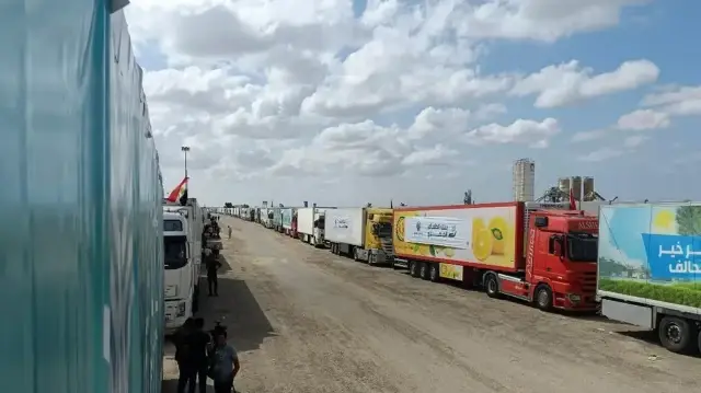 حكومة غزة": دخول 480 شاحنة مساعدات لغزة الأربعاء