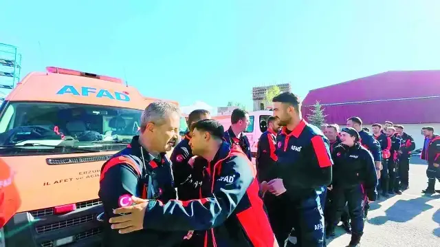 Ekipler, bölgede arama kurtarma faaliyetlerinin yanı sıra enkaz kaldırma ve cansız bedenlerin çıkarılması çalışmalarında görev alacak.