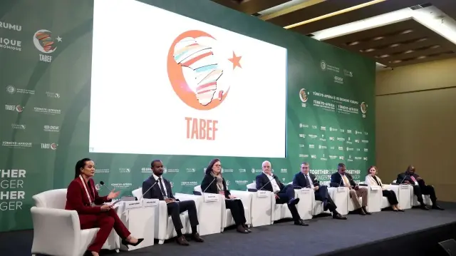 Lors du Forum économique et commercial Türkiye-Afrique à Istanbul, la commissaire de l’UA Francisca Tatchouop Belobe a salué l’expertise turque dans l’industrialisation et les infrastructures, appelant à intensifier les investissements conjoints.