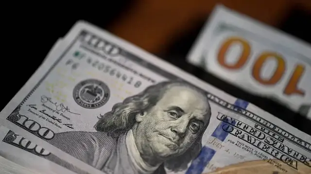 Dolar endeksi yüzde 0,1 azalışla 98,6 seviyesinde seyrediyor.