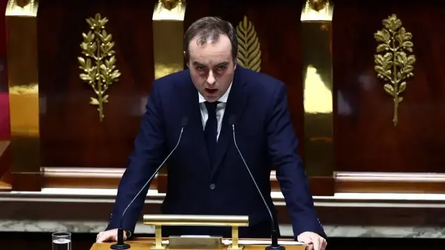 Премьер-министр Франции Себастьен Лекорню