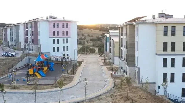 <p><strong><em><u>&nbsp;TOKİ indirim kampanyası başvurusu</u></em></strong></p>