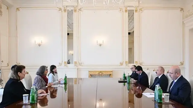 Ильхам Алиев принял исполнительного директора Программы ООН по населенным пунктам (UN-Habitat) Анаклаудию Россбах