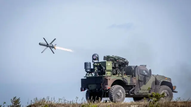 Бронетехника, оснащенная ракетами Spike NLOS