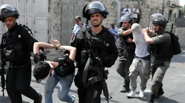 الضفة.. الاحتلال الإسرائيلي يعتدي على فلسطيني ضربا ويعتقل اثنين آخرين