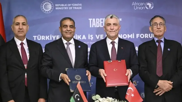 Türkiye signs two new agreements with Libya on contracting and projects