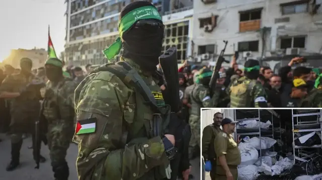 Hamas, İsrailli askerlerinin cesetlerinin yıkılan binalarda ve tünellerde kaldığını açıkladı.