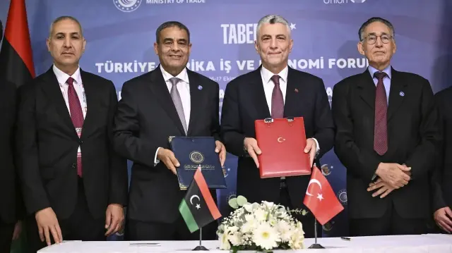 تركيا وليبيا تدخلان مرحلة تعاون جديدة بمجال المقاولات