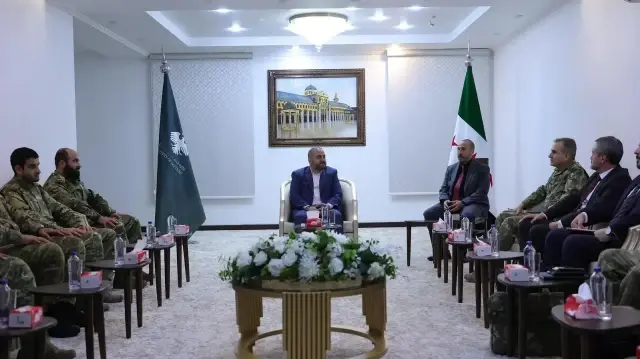 وفد عسكري تركي يلتقي وزير الدفاع السوري بدمشق