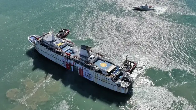 Türkiye's 17th aid ship delivers 900 tons of humanitarian aid to Gaza