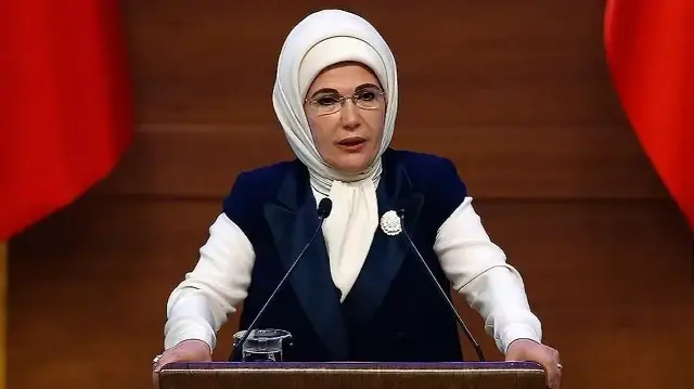أمينة أردوغان تلتقي بعدد من المسؤولين الدوليين في إسطنبول