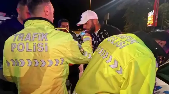 İki şahsa ceza kesilerek serbest bırakıldı.
