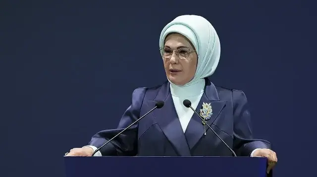 أمينة أردوغان: منتدى "صفر نفايات" رسم منحى جديدا للإنسانية