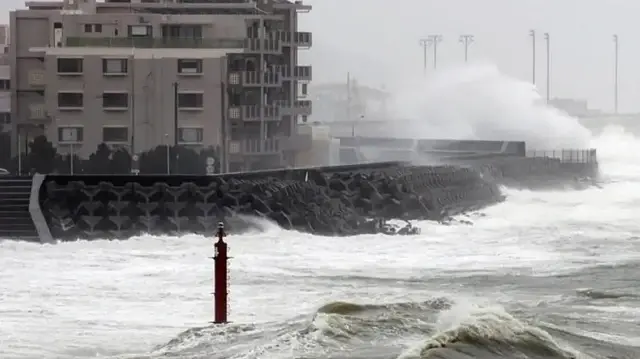 Tropical Storm Fengshen kills 8, forces mass evacuations in Philippines