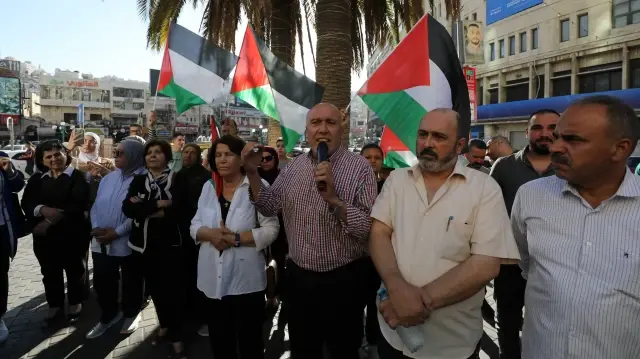 الضفة.. فلسطينيون ينددون بالهجوم الإسرائيلي على "أسطول الصمود"