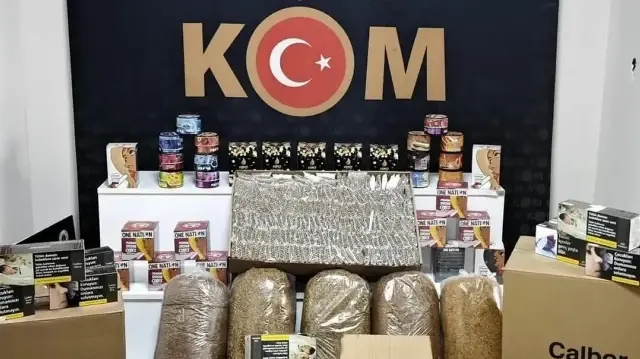 Kırşehir İl Emniyet Müdürlüğü Kaçakçılık ve Organize Suçlarla Mücadele (KOM) Şube Müdürlüğü'nden kaçak tütün operasyonu