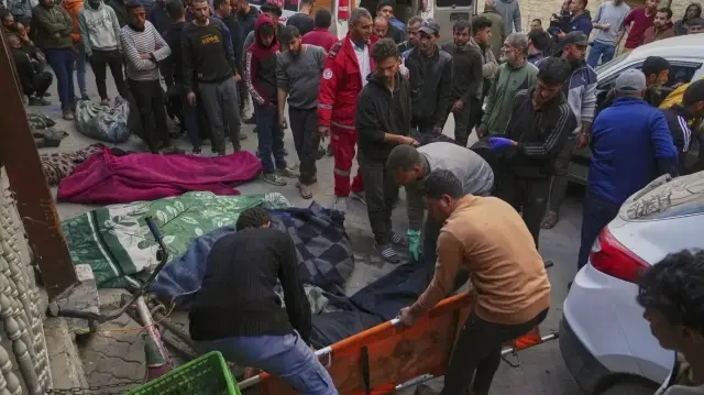 خرق جديد.. الاحتلال يقتل 4 فلسطينيين شرق مدينة غزة