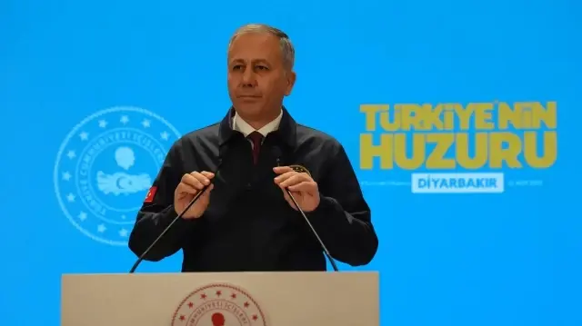 Bakan Yerlikaya, Diyarbakır'da "Türkiye'nin Huzuru Toplantısı" sonrası konuştu