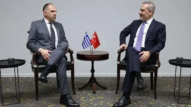 Bakan Fidan ile Yunan mevkidaşının görüşmesinden bir kare.