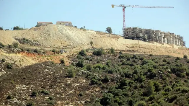 الضفة.. الاحتلال الإسرائيلي يستولي على 70 دونما من أراضي نابلس