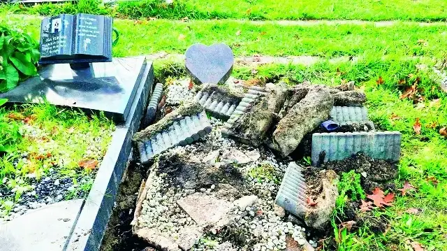 Türkiye Cumhuriyeti Essen Başkonsolosu Taylan Özgür Aydın, saldırı haberinin ardından mezarlığı ziyaret etti ve yerinde incelemelerde bulundu.