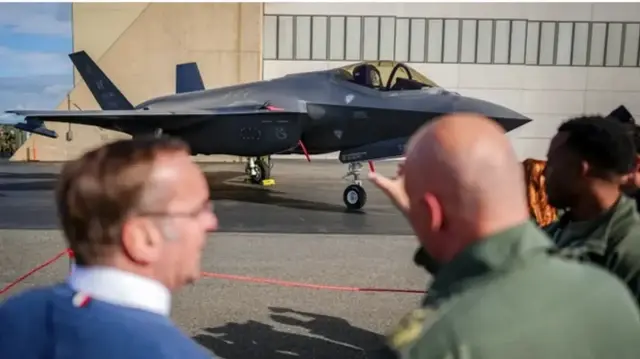 Германия хочет купить у США еще 15 истребителей F-35